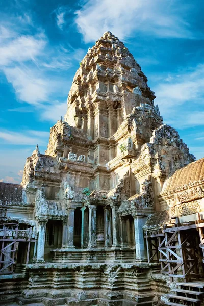 İkinci kat görünümü Kamboçya Angkor wat Tapınağı