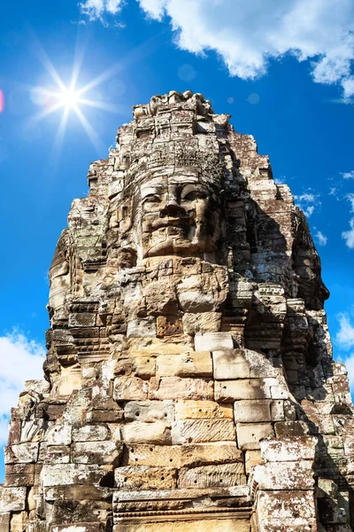 Wat Bayon templo rosto em Angkor, Camboja — Fotografia de Stock