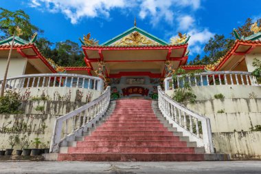 Ana merdiven Chineese Sangthom Tapınağı Tanrıça merhamet tapınak Chaloklum, Ko Pha Ngan, Tayland için