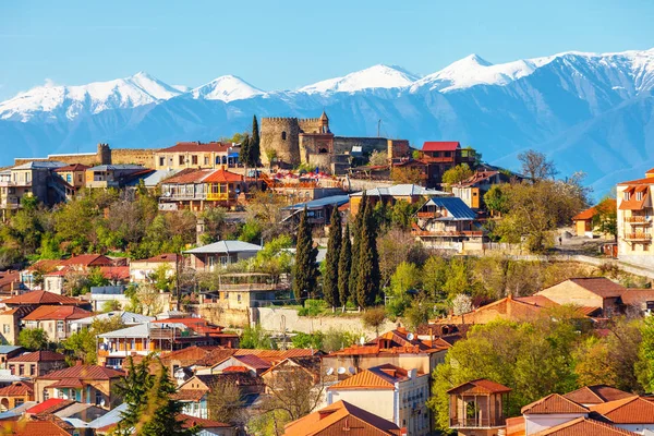 Görünümü Alazani vadisinde ve Signagi gün batımı