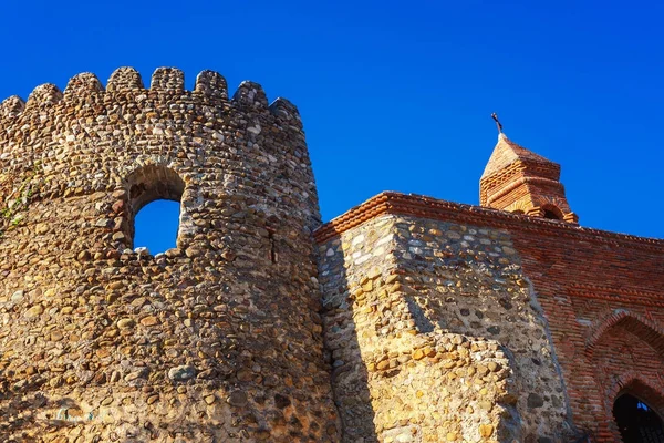 Częścią murów obronnych wieża w zabytkowym Signagi, regionu Kakheti, Georgia — Zdjęcie stockowe