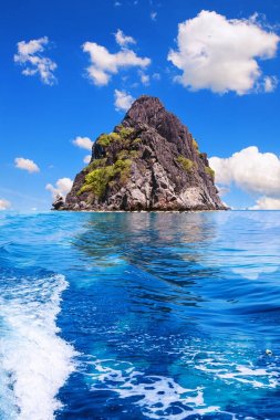 Büyük rock Island, Koh Chumphon, Moo Chumohon Eyaleti, Tayland., Ngam Yai Adası