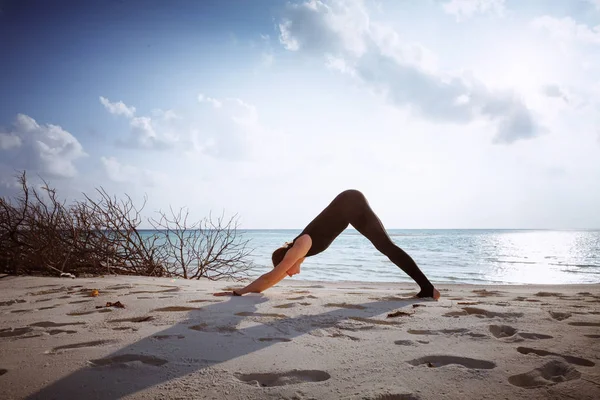 Concepto Ejercicio Vida Saludable Mujer Joven Forma Deportiva Mono Negro — Foto de Stock