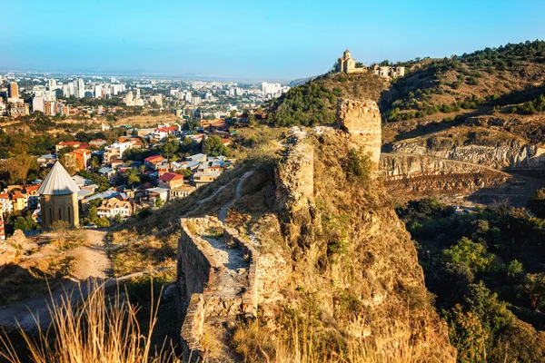 Territory of the ancient fortress Narikala, old Tbilisi, Georgia — Stock Photo, Image