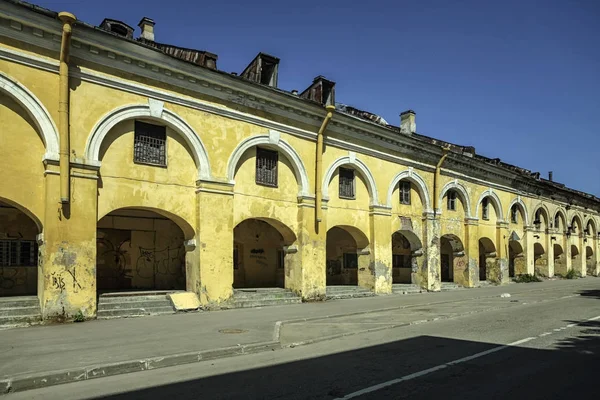 St. Petersburg egy régi épület építészeti részletek — Stock Fotó