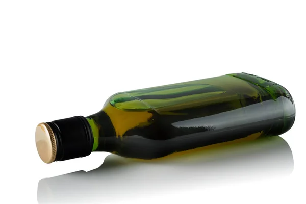 Botella plana verde de whisky — Foto de Stock