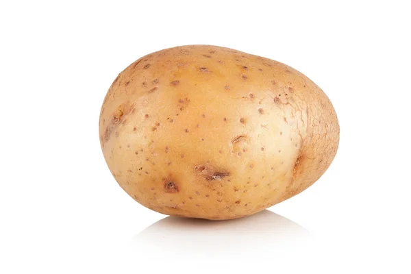 Potatis på vit bakgrund — Stockfoto