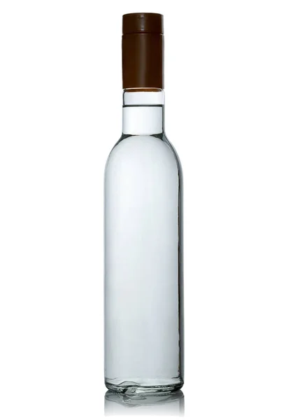 Teljes lezárt üveg vodka — Stock Fotó