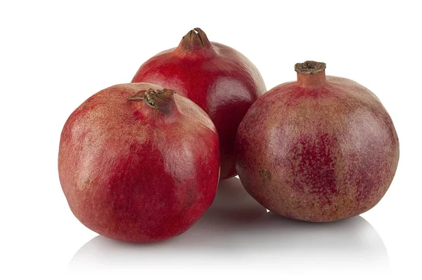 Drie rijpe, sappige granaatappels — Stockfoto