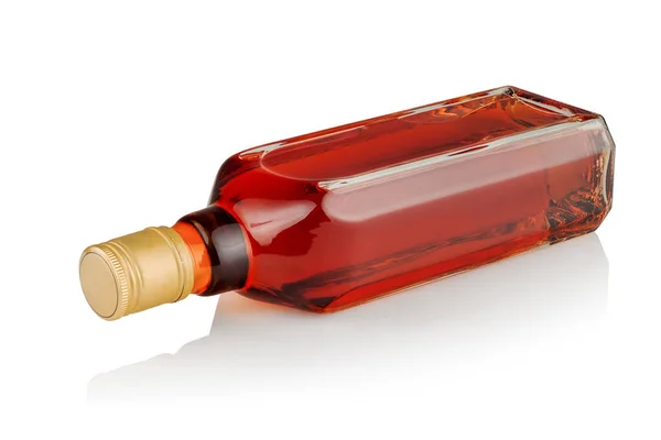 Prostokątnej Butelki Napojem Alkoholowym Poziomo Białej Powierzchni Odblaskowej — Zdjęcie stockowe