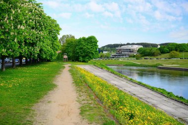Vilnius şehir Forum Palace bahar zamanında