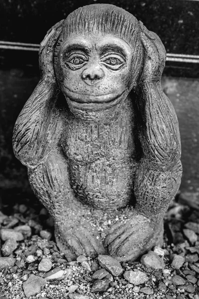Keinen bösen Affen hören - Samui-Tempel Stockbild