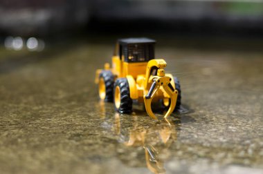 Bir çatal göl yapım aşamasında bir batık şehir.