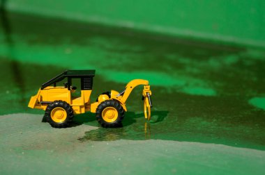 Ağustos 2017 Stapler yenileme üst altında ulaşır Han Nehri.