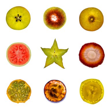 9 kare kolaj bölüm dilimleri karşı parlak ışık beyaz arka plan üzerinde izole meyve. carambola, çilek, böğürtlen, elma, incir, karpuz, armut, kiwano ve muz