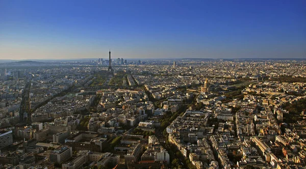 Vue Aérienne de Paris avec Tour Eiffel depuis le bâtiment Montparnasse, France — Photo