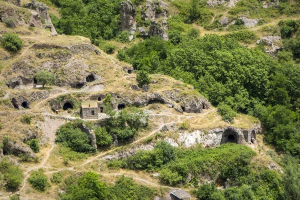 Khndzoresk güzel Kanyon'da mağaralarda mağara yerleşim (13. yüzyıl, 1950'lere kadar yaşadığı için kullanılan), Syunik bölge, Ermenistan