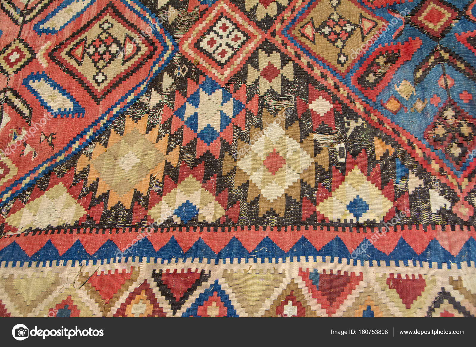 Armenian embroidery patterns Armenian traditional carpet with