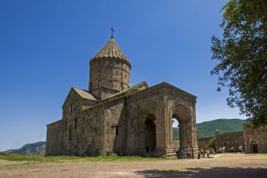Ortaçağ Tatev manastır, Ermenistan, IX yüzyılda, büyük bina hakkında kilise st. Poghos ve Petros var. Manastır kaydedelim river canyon biri