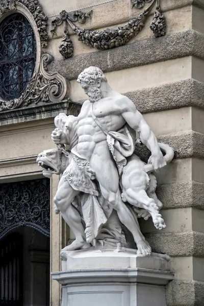 Escultura Hércules Cerberus Viena Palacio Imperial Hofburg Día Austria —  Fotos de Stock