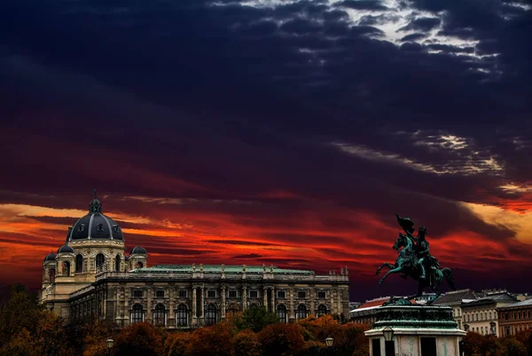 Beautiful Cityscape Statue Rider Erzherzog Karl Archduke Charles Dramatic Sunset — Stock Photo, Image