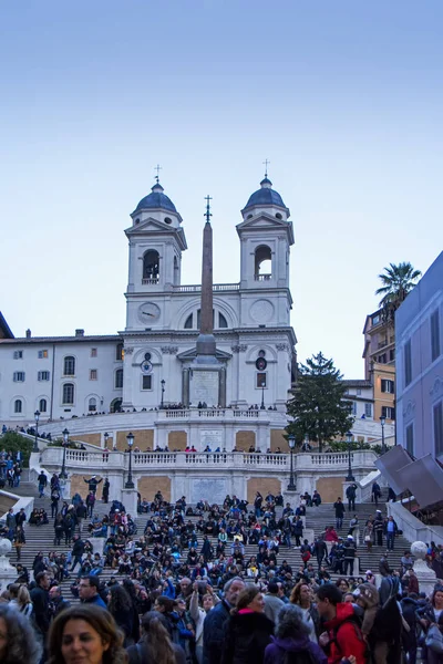 Roma Novembre 2016 Turisti Visitano Piazza Spagna Piazza Spagna Fontana — Foto Stock