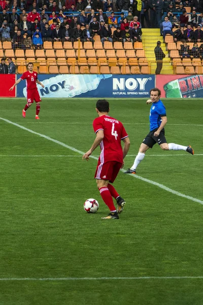 エレバン ワズゲン サルグシャン後共和党スタジアム アルメニア 2018 はサッカー アルメニア対エストニア 国際親善試合 サッカー緊張する場面 — ストック写真