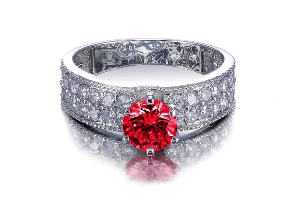 Piękny Platinum Lub Białego Złota Srebra Diamenty Ozdobny Pierścień Czerwony — Zdjęcie stockowe