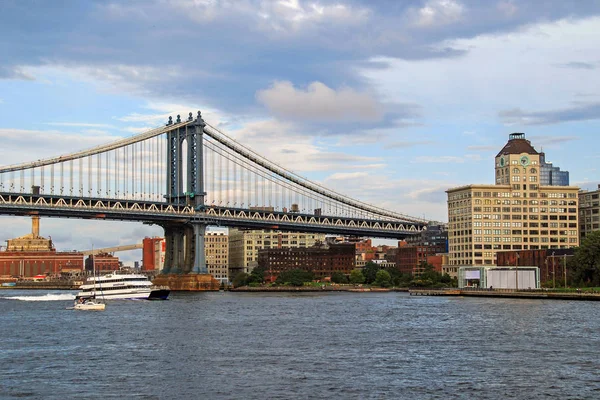 Vista Sul Tramonto Del Manhattan Bridge Con Brooklyn Sullo Sfondo — Foto Stock
