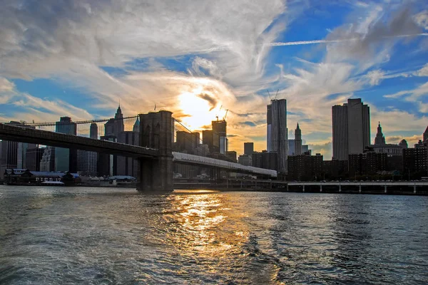 Famoso Puente Brooklyn Ciudad Nueva York Con Distrito Financiero Centro — Foto de Stock