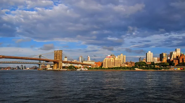 Vista Atardecer Del Puente Brooklyn Puente Manhattan Con Brooklyn Fondo — Foto de Stock