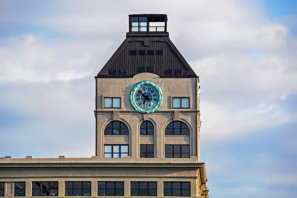 Reloj Vintage Clock Tower Condominium Complex Ubicado East River Bank — Foto de Stock