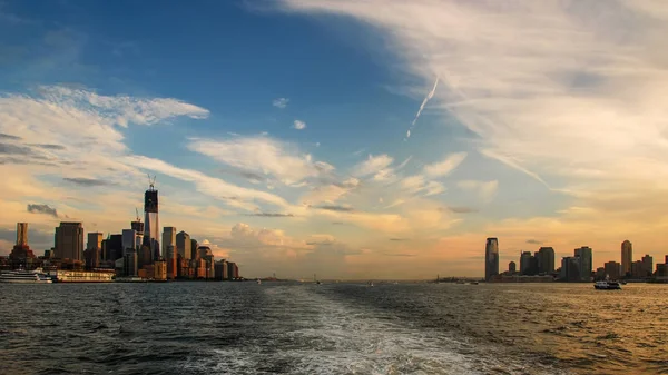 Manhattan Jersey City Skyline Sobre Rio Hudson Pôr Sol Nova — Fotografia de Stock