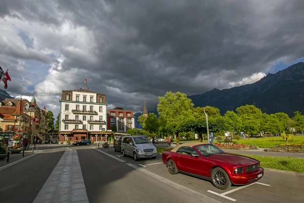 Interlaken Suiza Junio 2015 Red Ford Mustang Cabriolet Sport Car —  Fotos de Stock