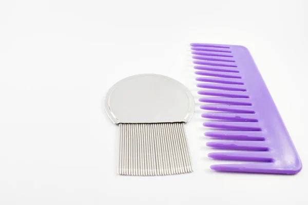 İnce tarak ve menekşe tarak.