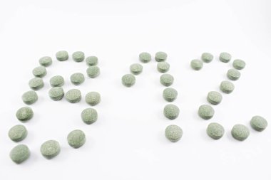 b12 vitamini izole.