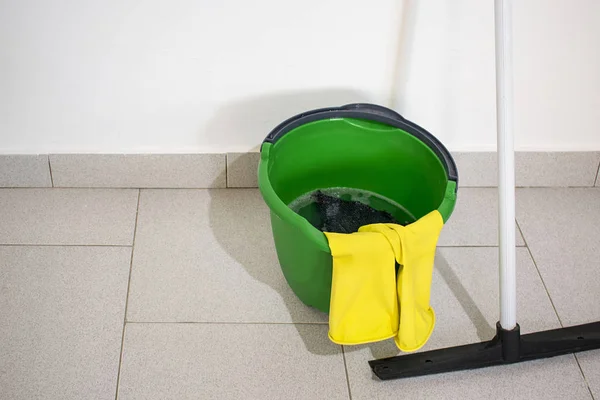 Instrumentos de limpieza del hogar . — Foto de Stock
