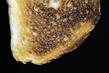 Tost makinesinde kızarmış ekmek..