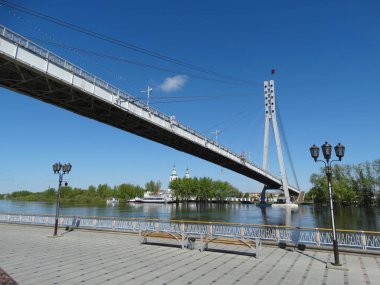 Tyumen aşıkların Köprüsü