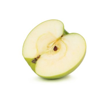 Bir yeşil elma kemikler ile ikiye böldüm. Beyaz arka plan üzerinde izole.