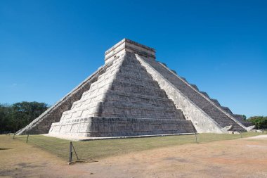 Chichen Itza tapınakta Kukulcan