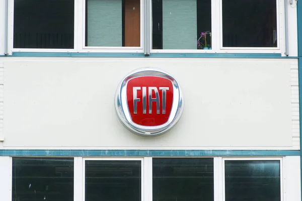 Logotipo de fiat vermelho — Fotografia de Stock