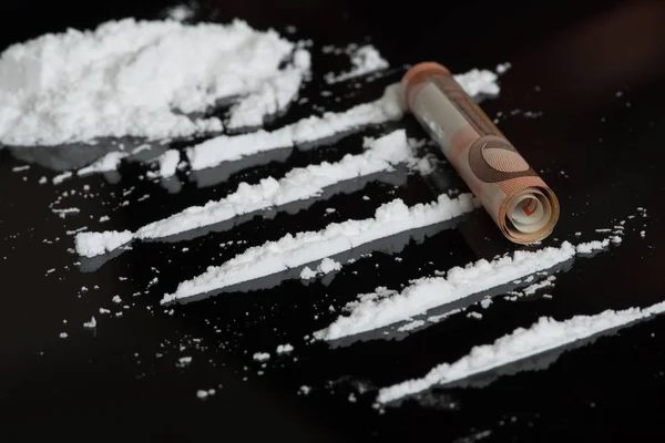 Linhas de conceito de cocaína — Fotografia de Stock