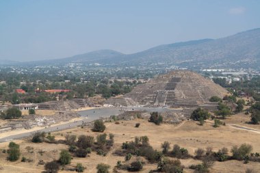 Ay, Teotihuacan Piramidi