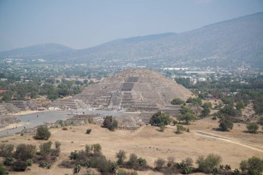 Ay, Teotihuacan Piramidi