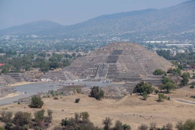 Ay, Teotihuacan Piramidi