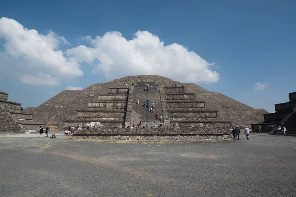 Piramis-a Hold Teotihuacan városában — Stock Fotó