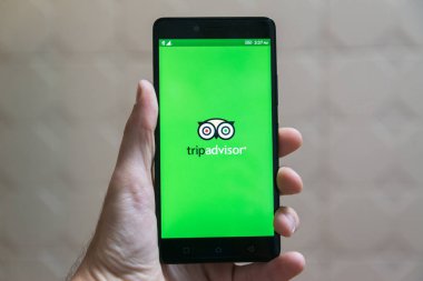 TripAdvisor uygulama logo smartphone cep telefonu ile