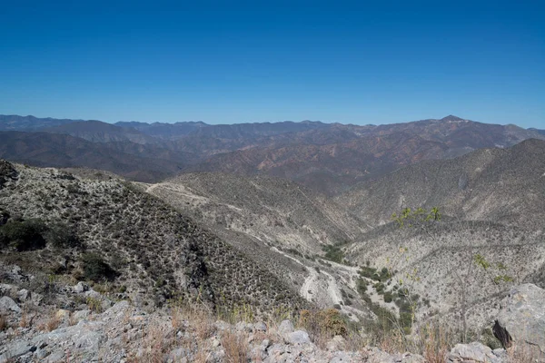 Vista de la montaña desde la carretera en Oaxaca, México —  Fotos de Stock