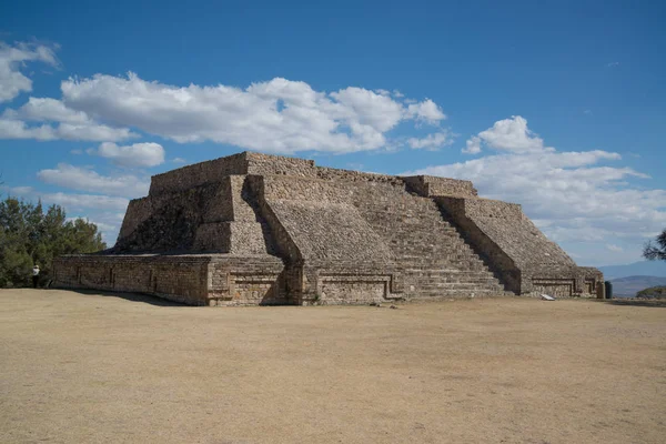 Ausgrabungsstätte monte alban — Stockfoto